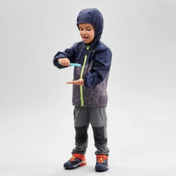 Quechua Regenjas Voor Wandelen MH150 Kinderen 2-6 Jaar -Aanbiedingen Sportief Leven Winkel regenjas voor wandelen mh150 kinderen 2 6 jaar 4