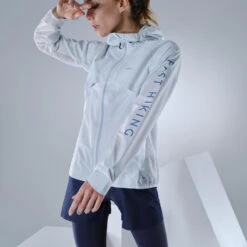 Quechua Ultralichte Hybride Damesjas Voor Fast Hiking FH900 Grijs -Aanbiedingen Sportief Leven Winkel ultralichte hybride damesjas voor fast hiking fh900 grijs 4